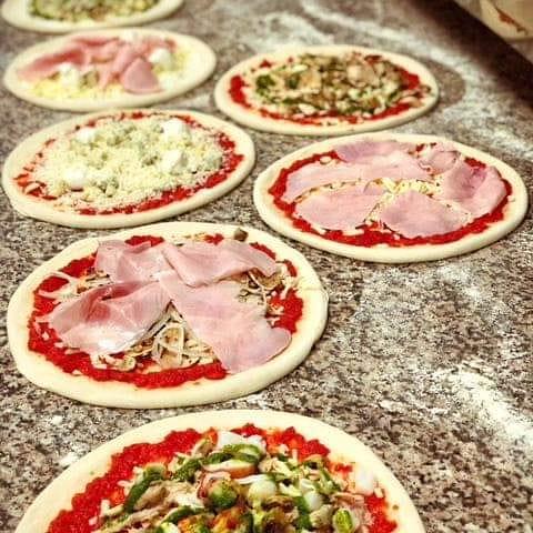 pizzas